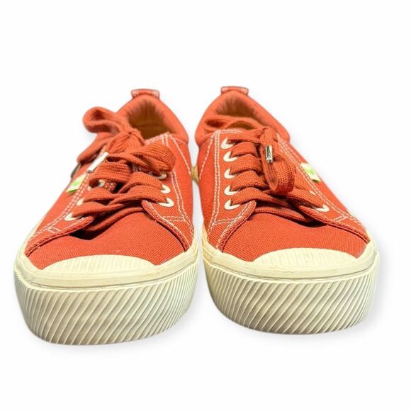 CARIUMA Women’s OCA Low canvas sneakers Pantone "Picante Rust Orange” Size 6.5 - Picture 5 of 8